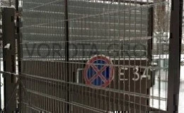 Откатные ворота с сеткой